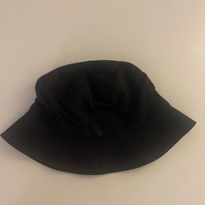 Lululemon bucket hat